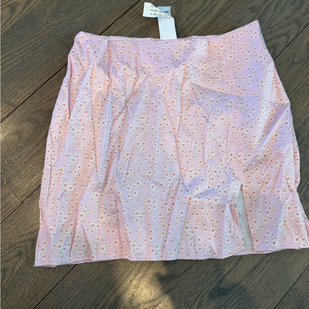 Zara Light Pink Daisy Print Mini Skirt